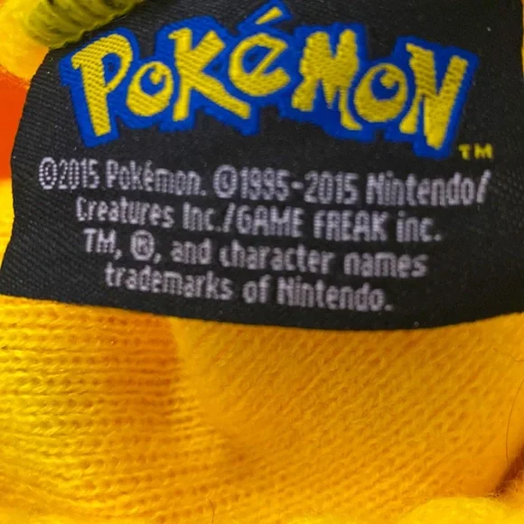 Pokémon Pikachu Winter Hat Beanie Poke Balls NWT - Picture 5 of 6